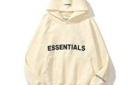 Essentials Hoodie Craftsmanship Meets Street Aesthetic