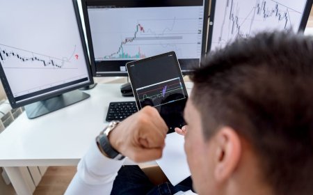 Why Silver Is Emerging as a Popular Choice for Greek Traders