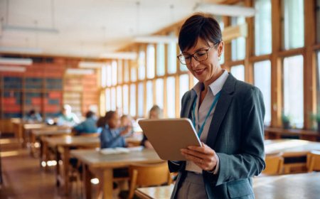 Complete Guide to Getting TEFL Assignment Help in the UK for Busy Students