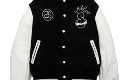 Rock Bold Graphics With Stüssy Signature Pieces