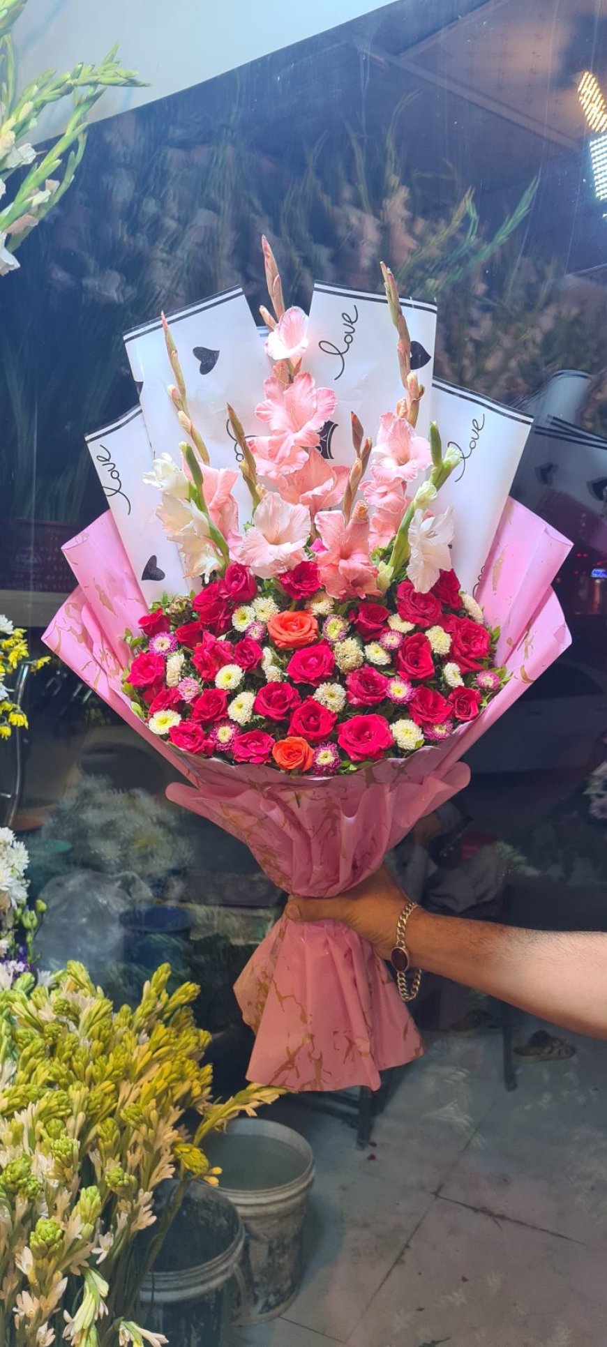 Top Flower Shops Near You for Every Occasion
